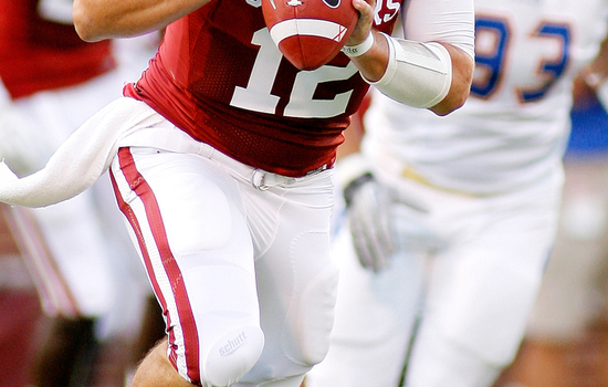 Oklahoma quarterback Jones poised for big senior season