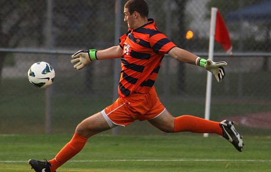 Area product Bono lives up to high expectations in net for Syracuse