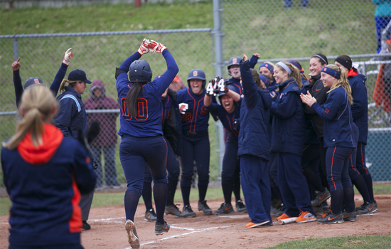 Watson, Daniels shine against Virginia Tech to close out regular-season careers with strong performances
