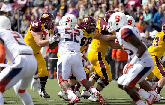 Crume honors late grandmother on her birthday with strong performance for SU with family, friends in attendance
