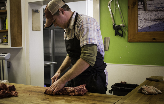 Graduate students develop business strategies for local market