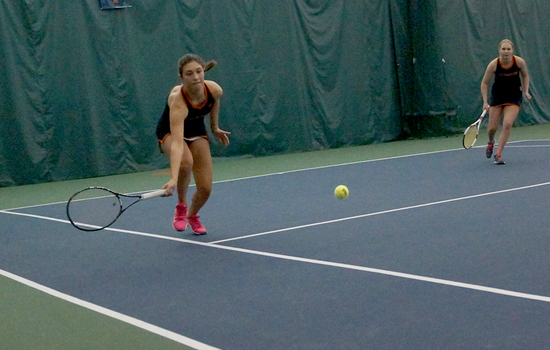 How Maria Tritou's height helps freshman to 6-2 singles record