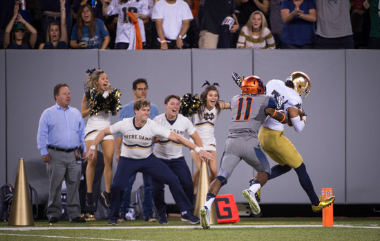Syracuse-Notre Dame football: Beat writers predict Orange falls to Fighting Irish