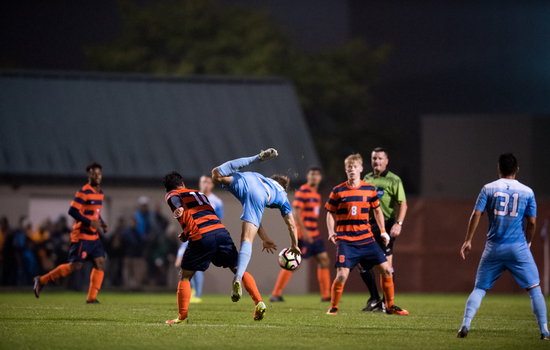 Wet conditions cause lack of offense in No. 3 Syracuse men's soccer's scoreless tie with No. 4 North Carolina