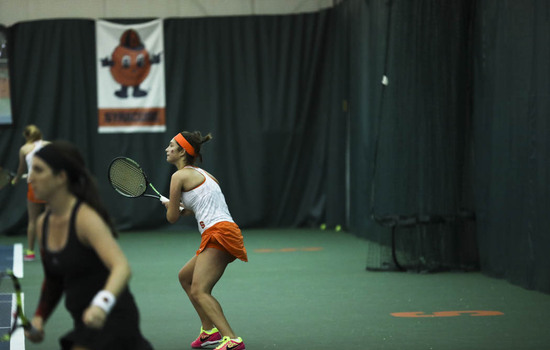 Maria Tritou falls in doubles, and after early lead, in singles as Syracuse falls to Duke