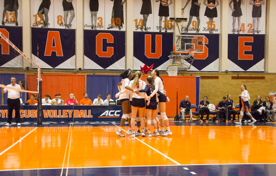 Hitters power Syracuse past Dartmouth in 4 sets