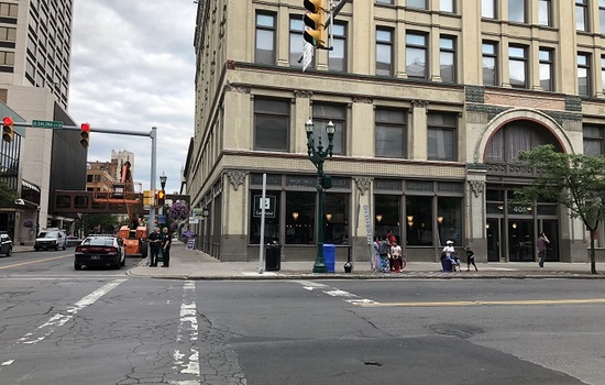10 protesters arrested at ICE office in downtown Syracuse