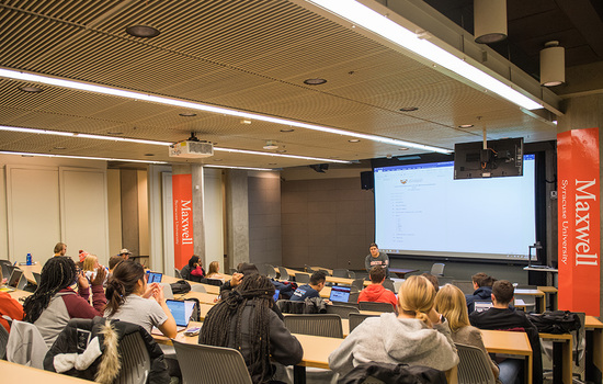 SA vice president to propose listening service to SU administrators