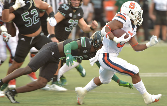 Syracuse wins season-opener behind explosive offense, Tucker’s 181 yards