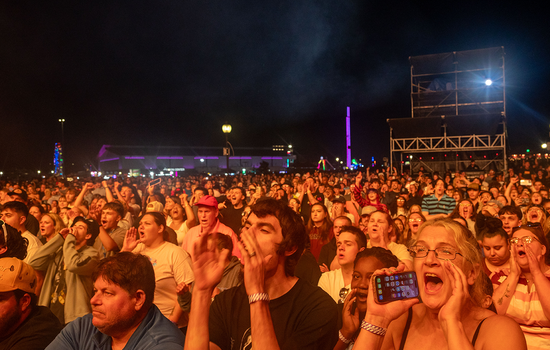 Sway to Trace Adkins, dance with Wyclef Jean at the Great NY State Fair