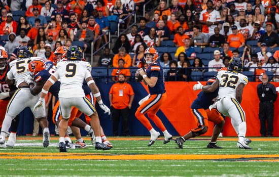 Syracuse squanders double-digit lead, falls to Cal 21-18 for 1st 2026 loss