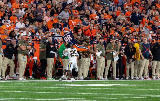 Amid eligibility battle, Justus Ross-Simmons goes for 105 yards against Cal