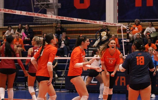 Syracuse volleyball sweeps Canisius, improves to 4-3