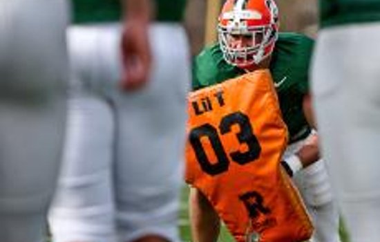 Spence uses tight ends excessively in new SU offense