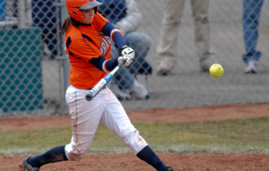 SOFTBALL : Orange avenges weekend breakdown with comeback victory