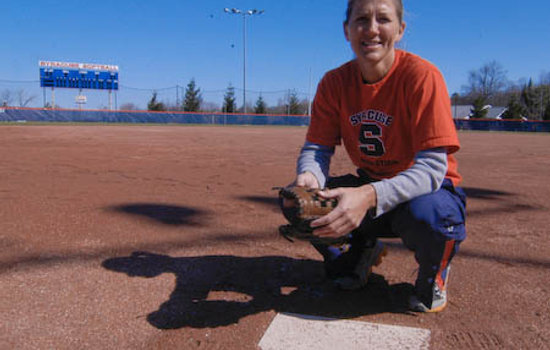 SOFTBALL : Full plate