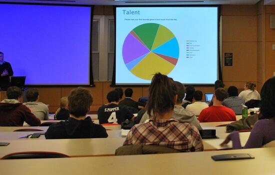 Student association : UU officials discuss concert scheduling with general assembly