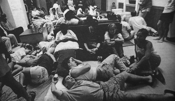 Students, faculty reflect on cancellation of classes for 1998 storm