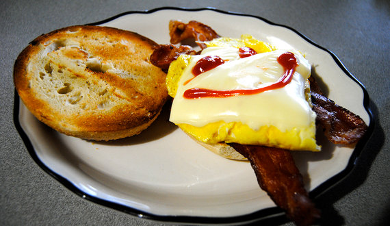 Keep on truckin’: Highway diner serves up casual atmosphere, homey meals