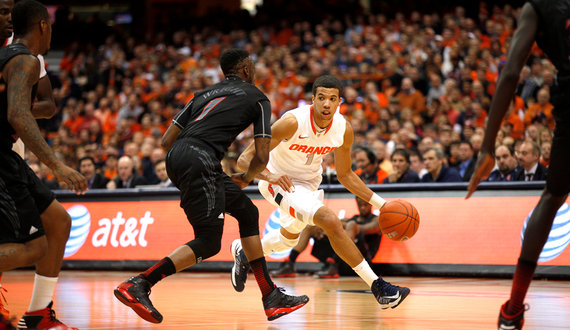 Gallery: Syracuse remains undefeated in conference play with win over Cincinnati