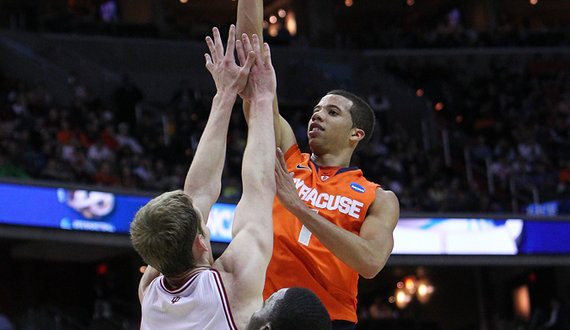 Carter-Williams delivers cathartic performance in Sweet 16 against Indiana just 5 days after fire at home