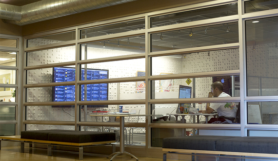 Grant furthers iSchool lab’s social media, technology studies