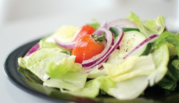 Chews wisely: Make healthy decisions regarding dining hall meals