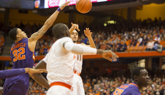 Ennis’ average performance doesn’t hurt balanced Syracuse attack