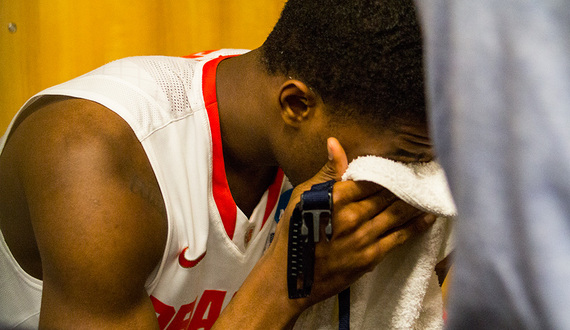 BOUNCED OUT: Dayton upsets Syracuse 55-53 in Round of 32 as Ennis’ game-winning attempt rims out