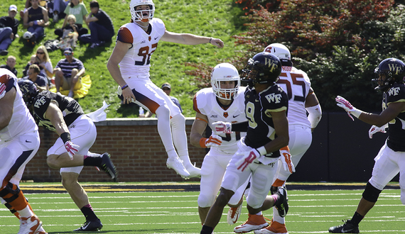 Dixon builds reputation with punting consistency, offensive exploits