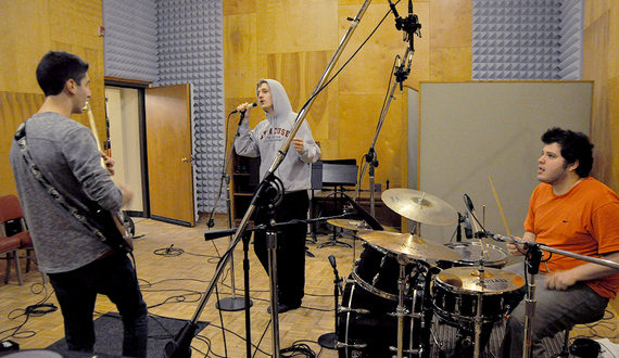 SU student band &#8216;Lewis and Clark&#8217; takes pride in eclectic sound, hopes to release EP