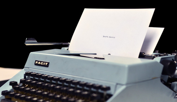 SU’s MFA in creative writing program fosters close-knit community, acclaimed writers