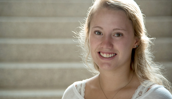 Sophomore teaches financial literacy