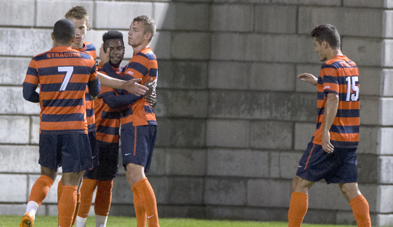 Julian Buescher revitalized in 2nd half by in-game snacks and Gatorade