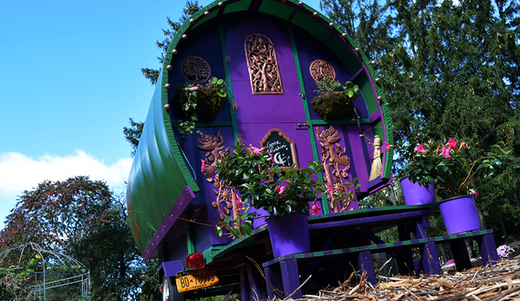 Week in Pulp: Jazz musician, Bob Dylan book