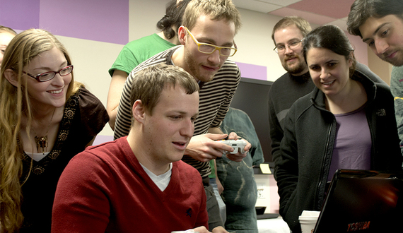 Students discuss favorite features of School of Information Studies