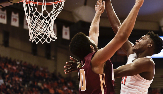 Tyler Roberson explodes for 20 points and 16 rebounds against Elon