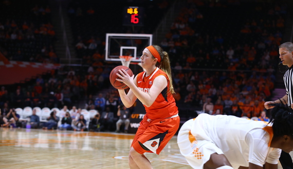 Abby Grant flashes 3-point shooting ability in limited minutes