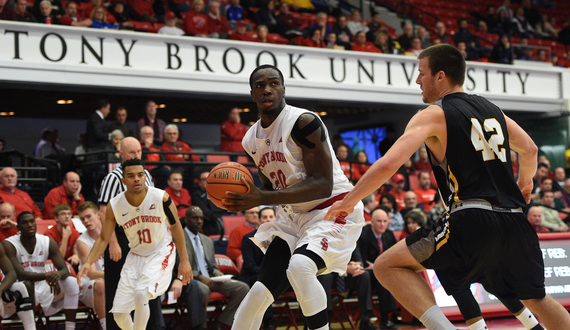 Jameel Warney cements his legacy in senior season at Stony Brook