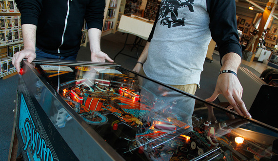Syracuse local starts PINheads, an organization to promote pinball in central New York