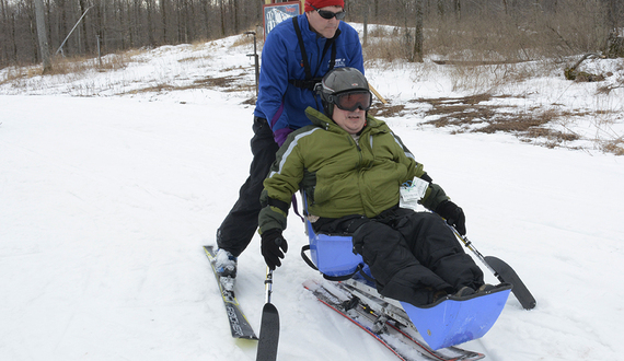 Syracuse local returns to skiing with Arise &#038; Ski adaptive winter sports program