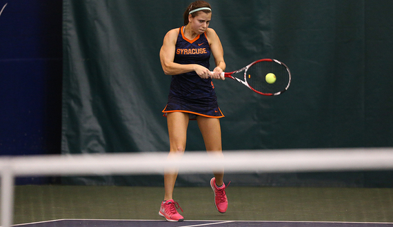 Freshman Libi Mesh finds balance at Syracuse after living in Israel and serving in military