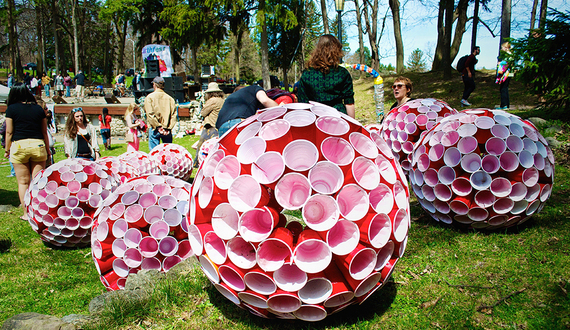 Weekend Plans: Celebrate Earth Day and Holi