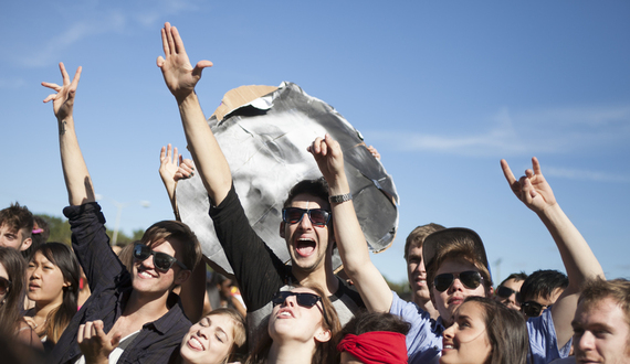 Create a Juice Jam outfit from Coachella and Lollapalooza trends