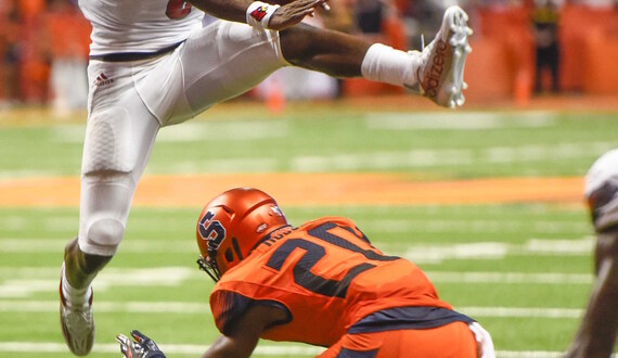 Louisville&#8217;s Lamar Jackson has historic night in 62-28 blowout of Syracuse
