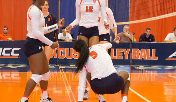 Syracuse volleyball loses final 2 games of UNI Tournament
