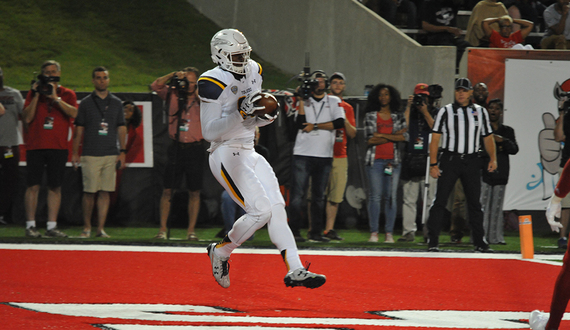 Michael Roberts overcomes family deaths to shine for Toledo