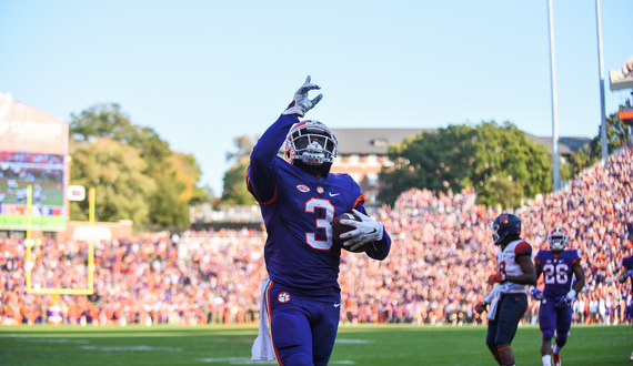 No. 3 Clemson annihilates Syracuse football, 54-0