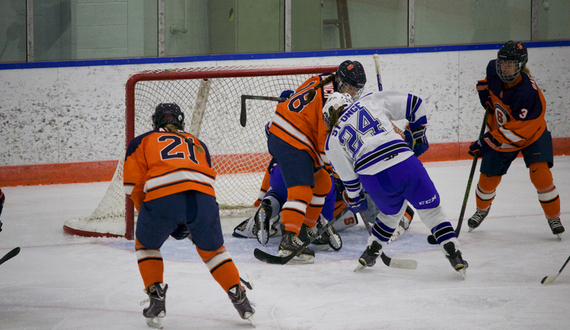 Syracuse ice hockey surrenders goal with 8 seconds remaining in 2-2 tie at Robert Morris