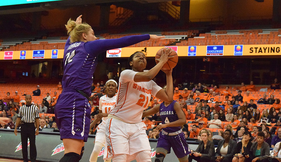 Desiree Elmore scores career-high 15 points in Syracuse women&#8217;s basketball 109-60 rout of Niagara